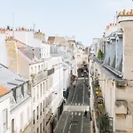 Amazing Balcony View - Monceau